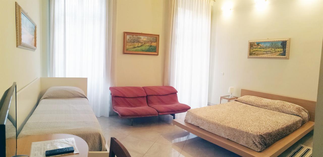 B&B Central Station Turin Bagian luar foto