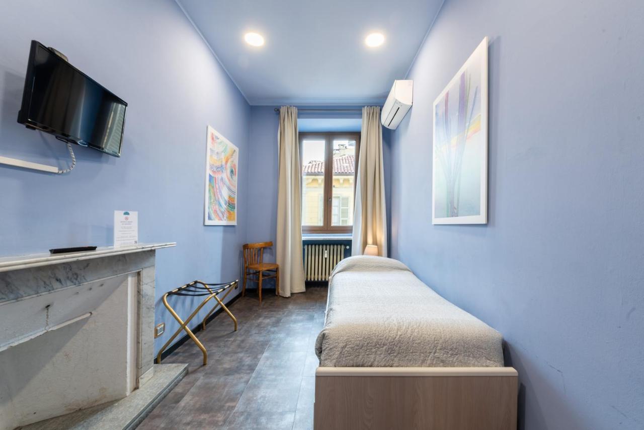 B&B Central Station Turin Bagian luar foto