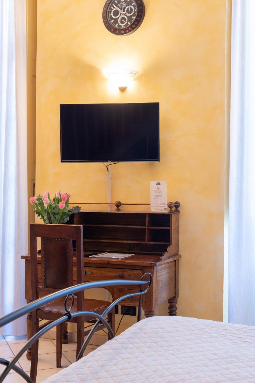 B&B Central Station Turin Bagian luar foto