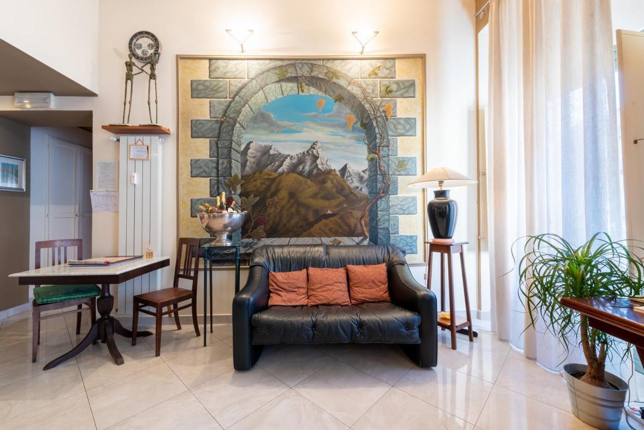 B&B Central Station Turin Bagian luar foto