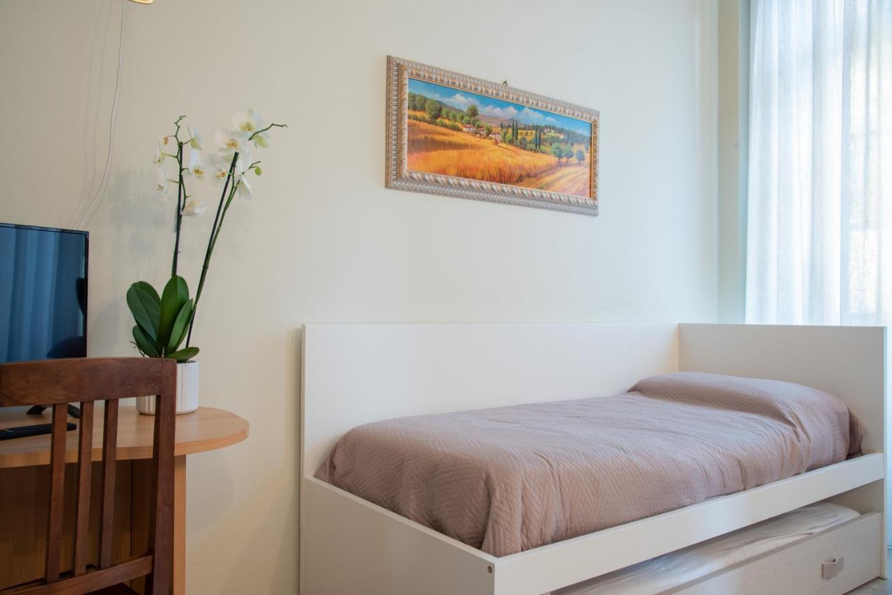 B&B Central Station Turin Bagian luar foto