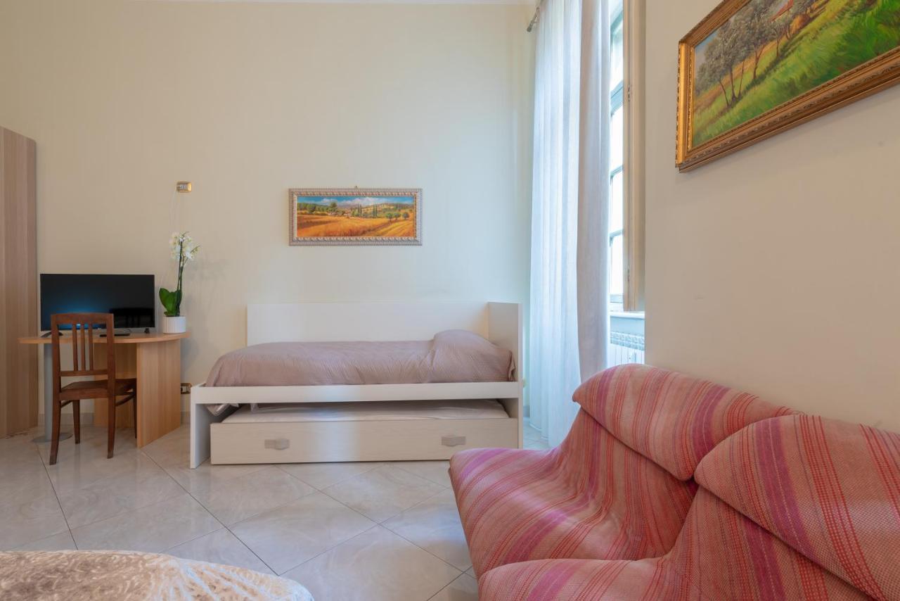 B&B Central Station Turin Bagian luar foto